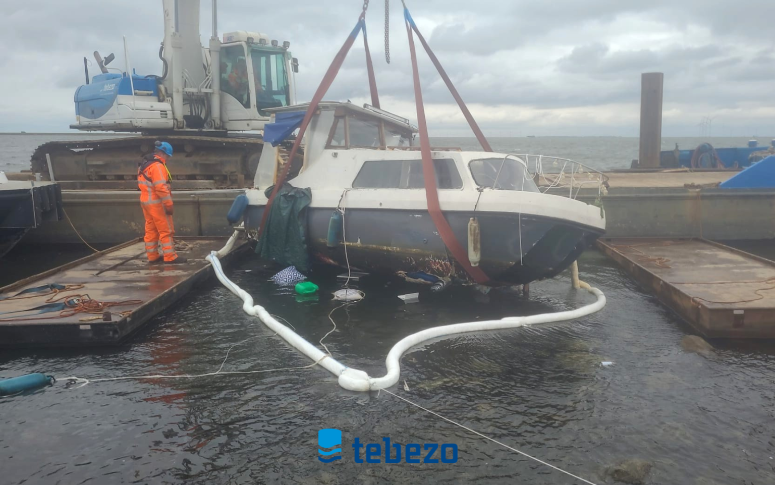 Inzet en samenwerking bij calamiteit bootberging!